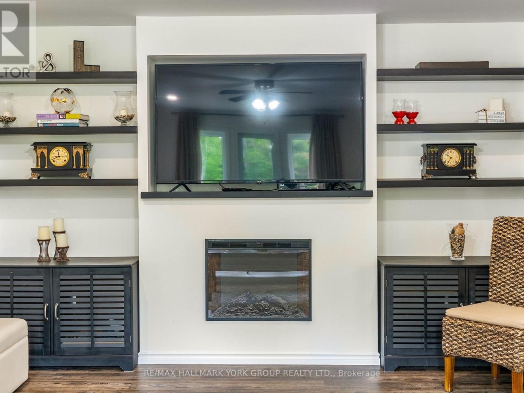 4001 COUNTY 121 ROAD, 