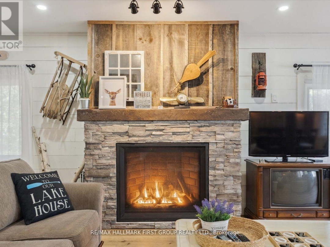 3074 Sparrow Lake Road S, Severn