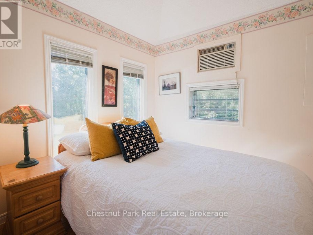 1150 CARLSMOUNT ROAD, 