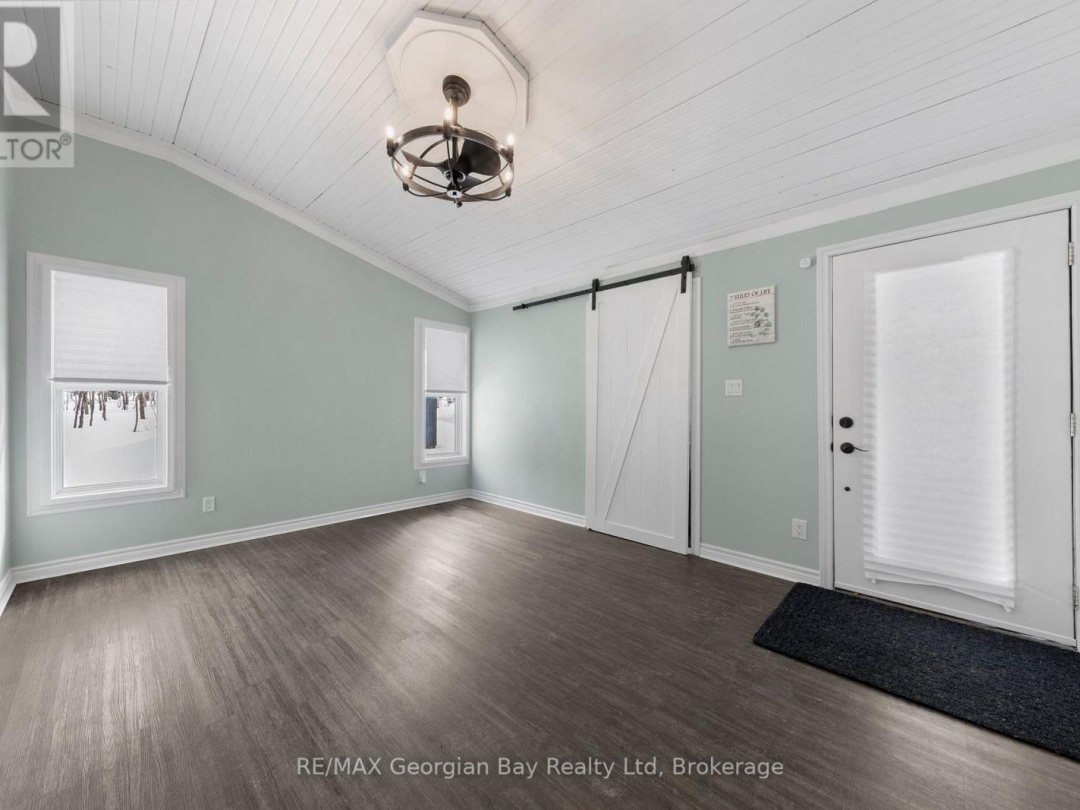 1745 TWIN OAKS CRESCENT, Matchedash 