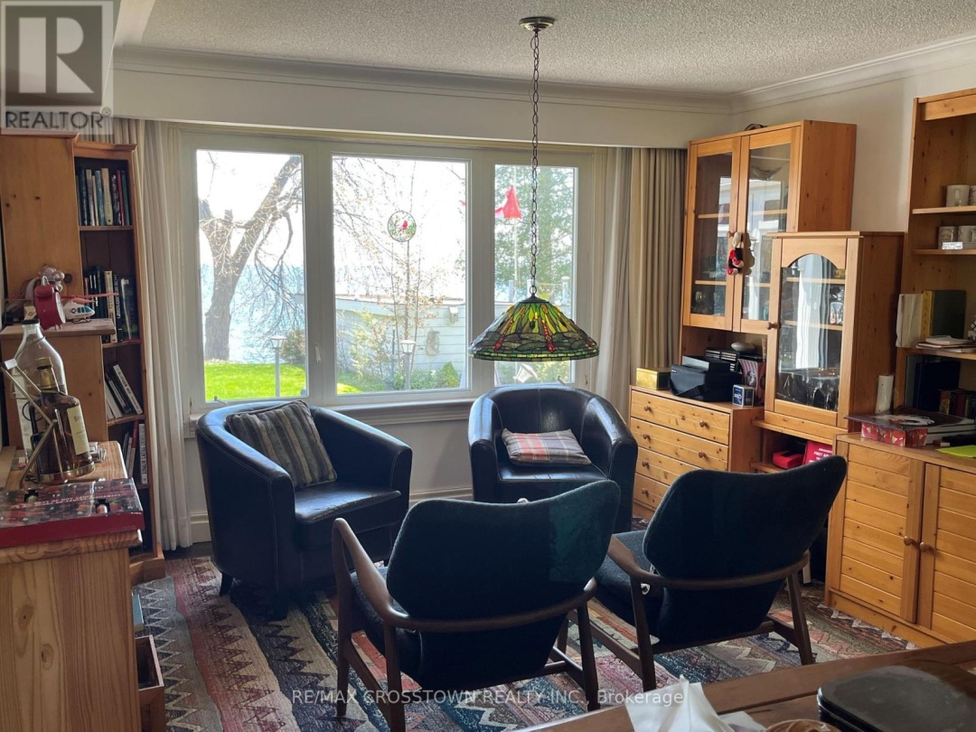 155 Parkside Drive, Lake Simcoe