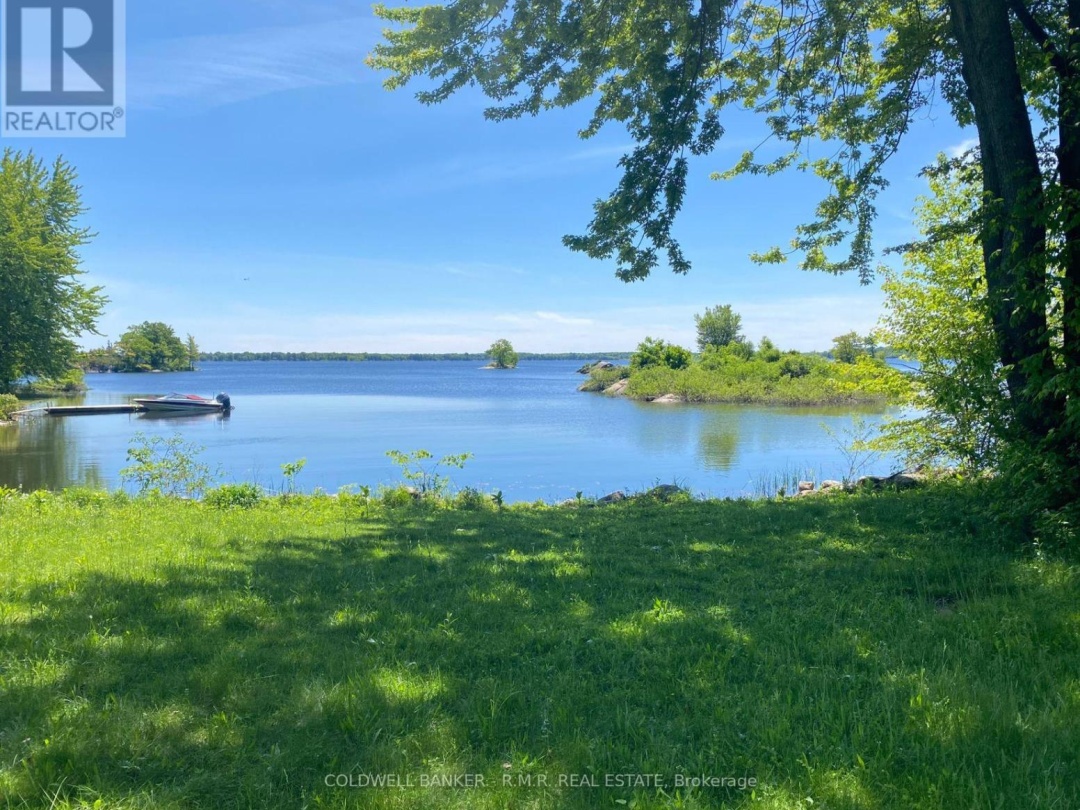 3493 Southwood Beach Boulevard, St John Lake
