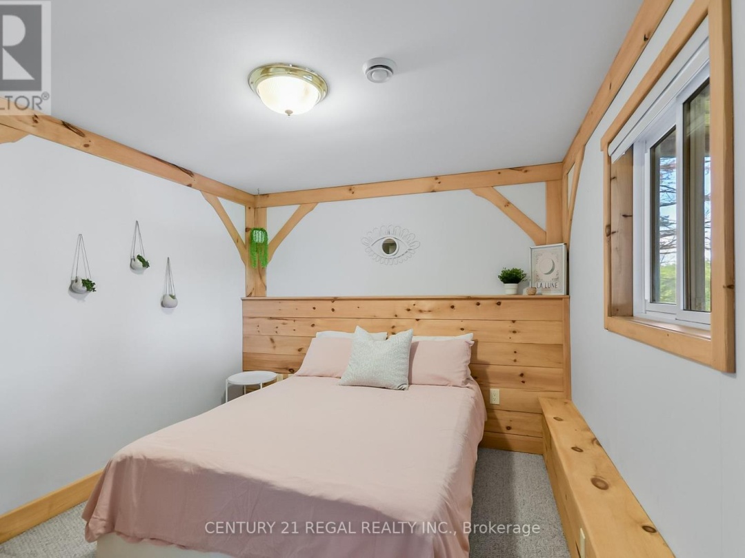 1961 BEAVER DAM ROAD, Severn River