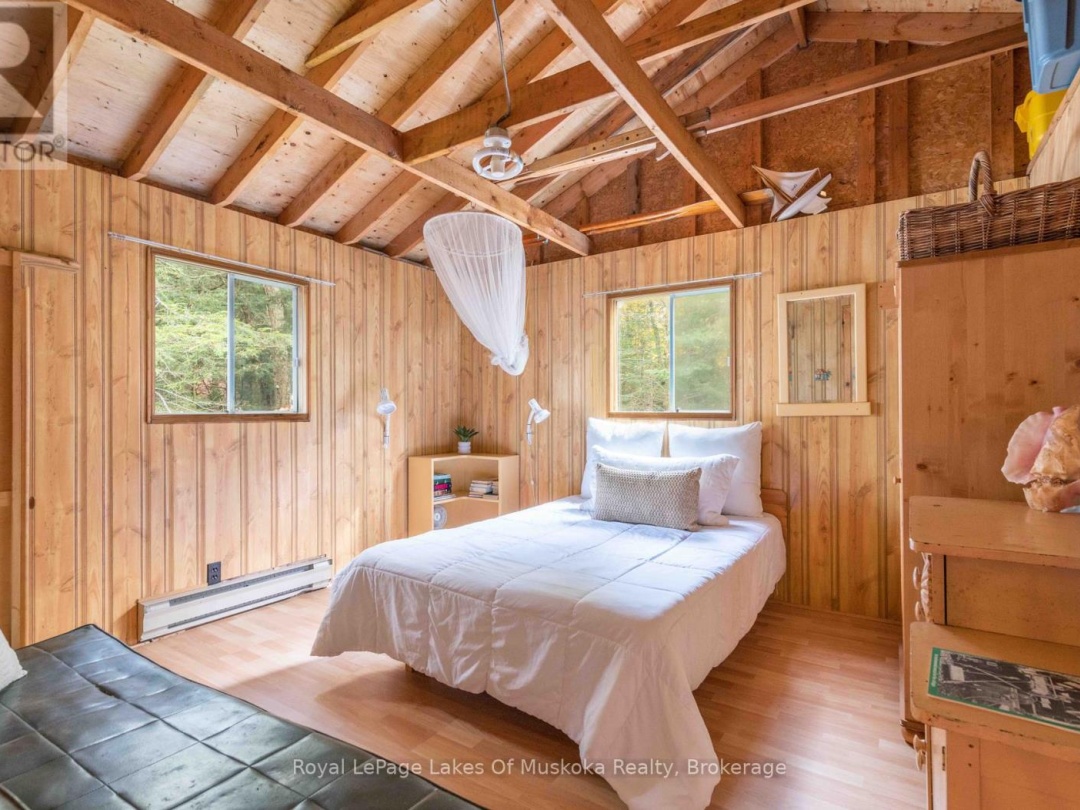 1086 SOUTH TOAD LAKE ROAD, Toad Lake
