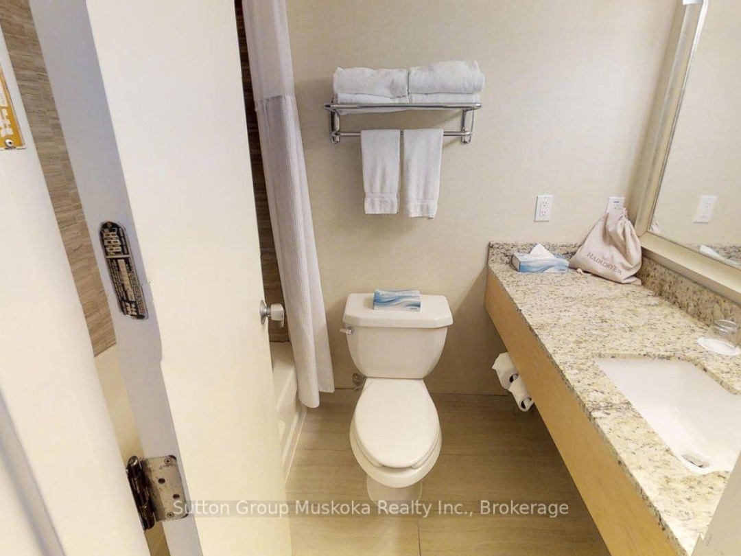 421 421 Bayshore Deerhurst Drive, Peninsula Lake