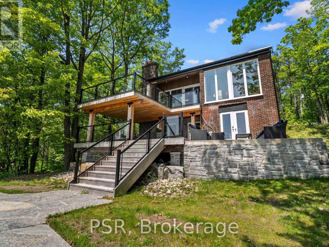 1030 S Sunset Bay Road, Lake Muskoka
