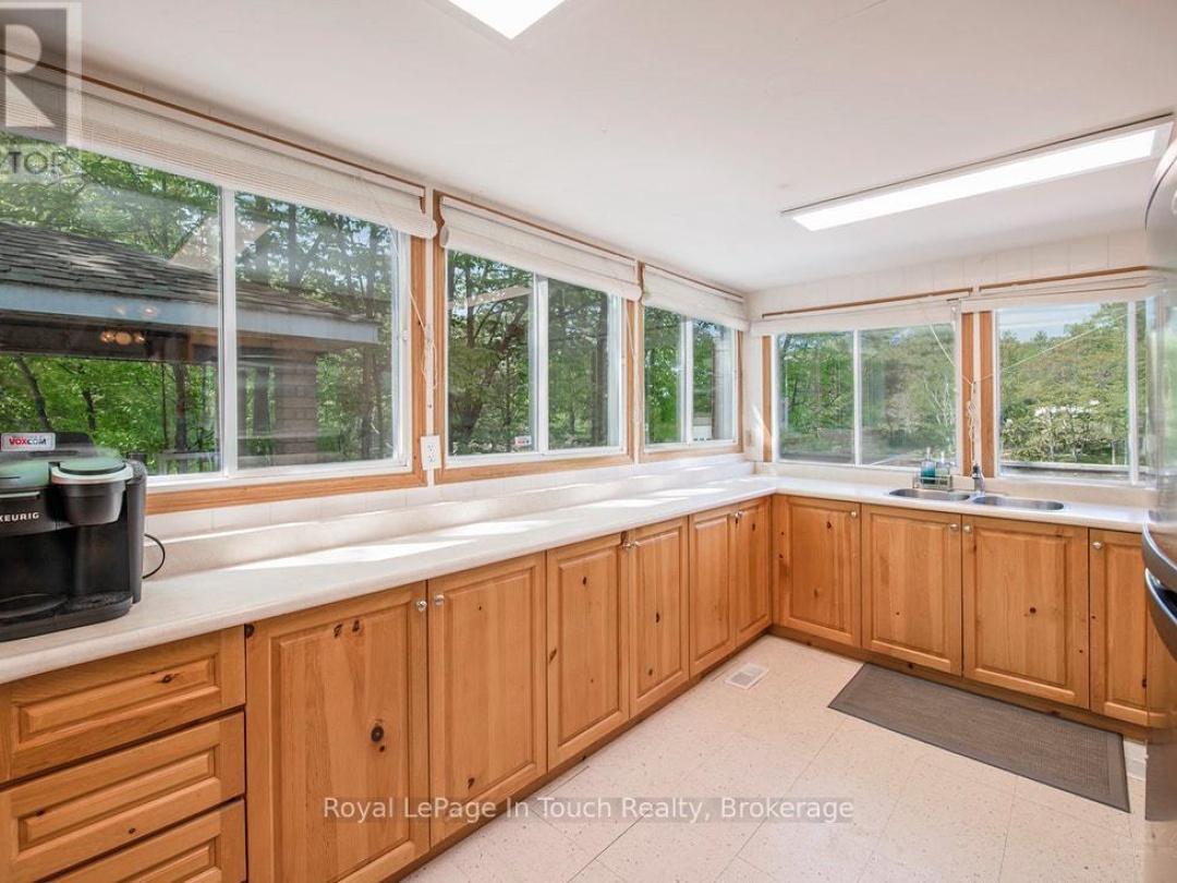 285 CROOKED BAY ROAD, 