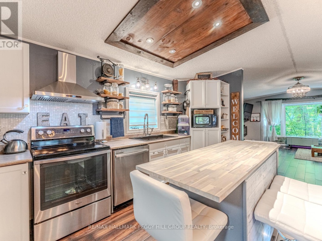 7498 ISLAND CRESCENT, 