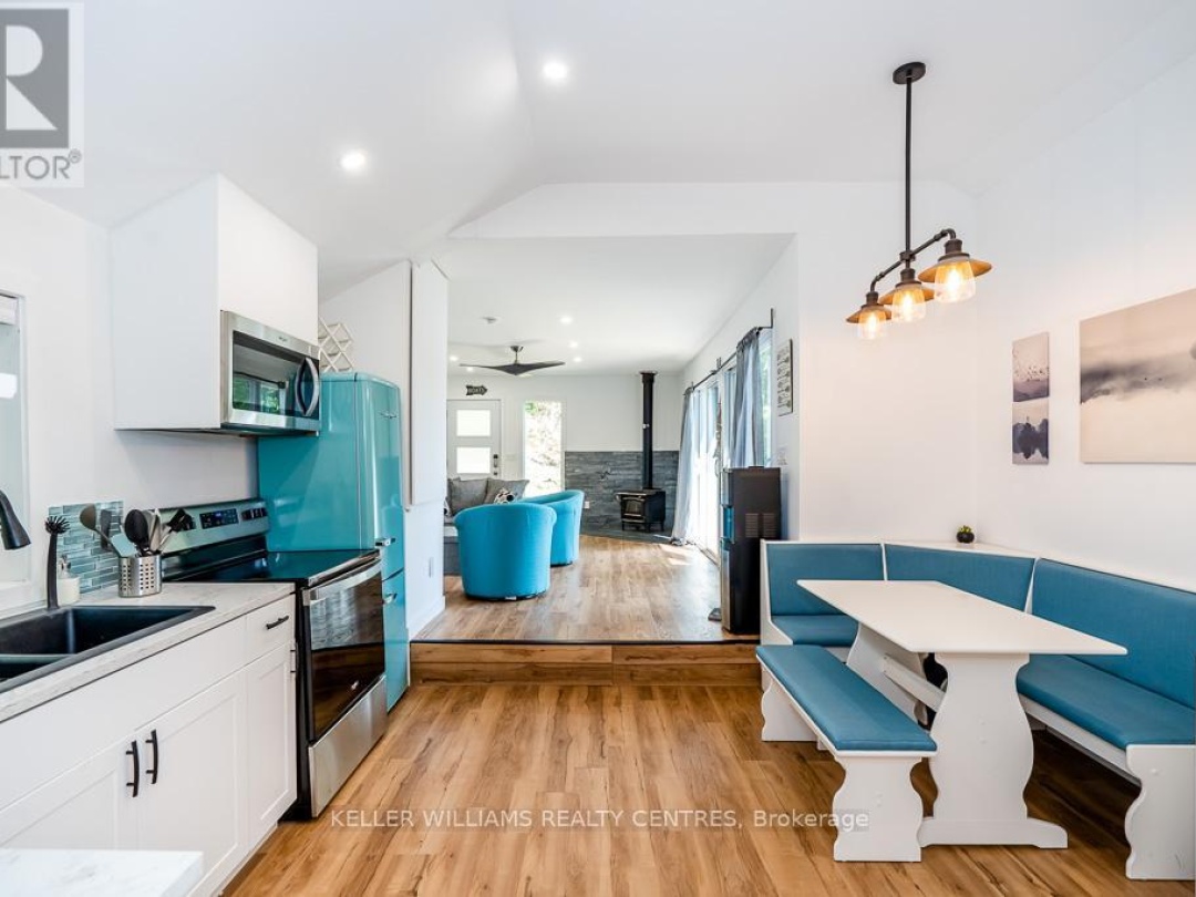 6 CURRIE LANE, 