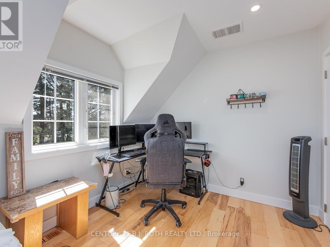 1572 Laughlin Falls Road, Severn