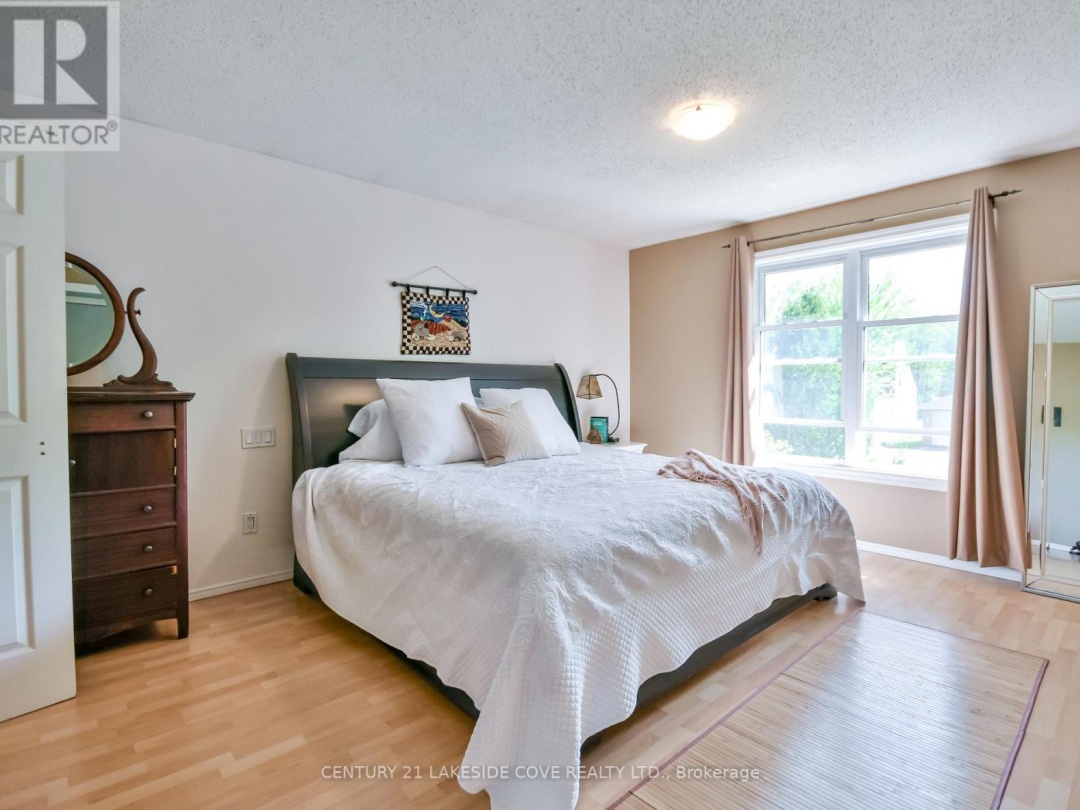 3976 Woodland Drive, Ramara