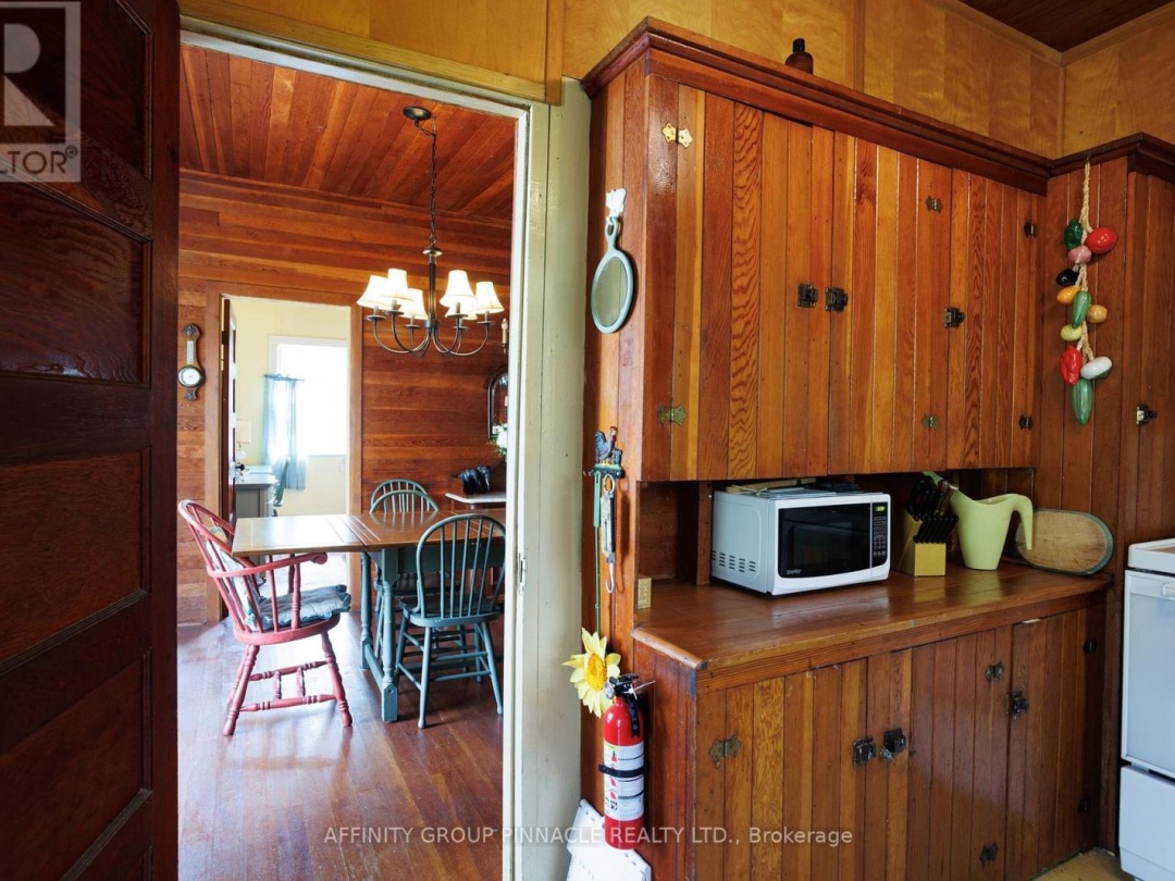 B35 LAKESHORE ROAD, 