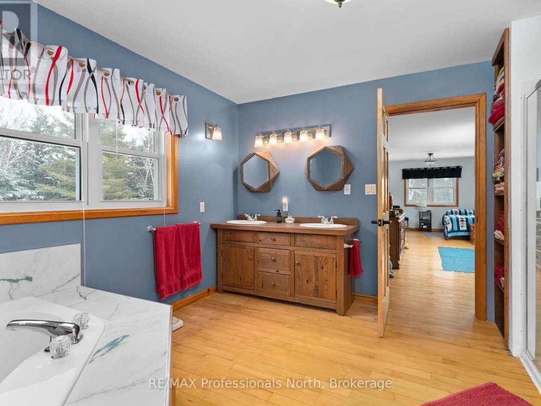 3 2901 Limberlost Road, Tasso Lake