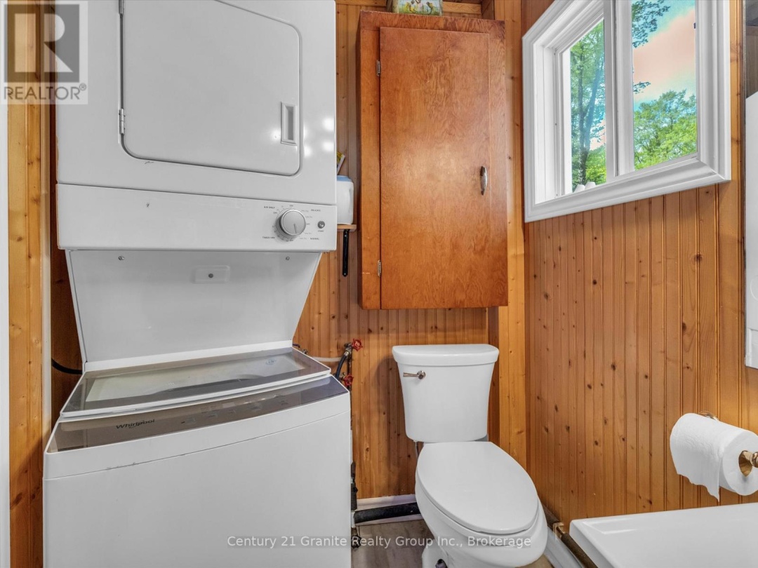 1120 S Clear Lake Road, Clear Lake