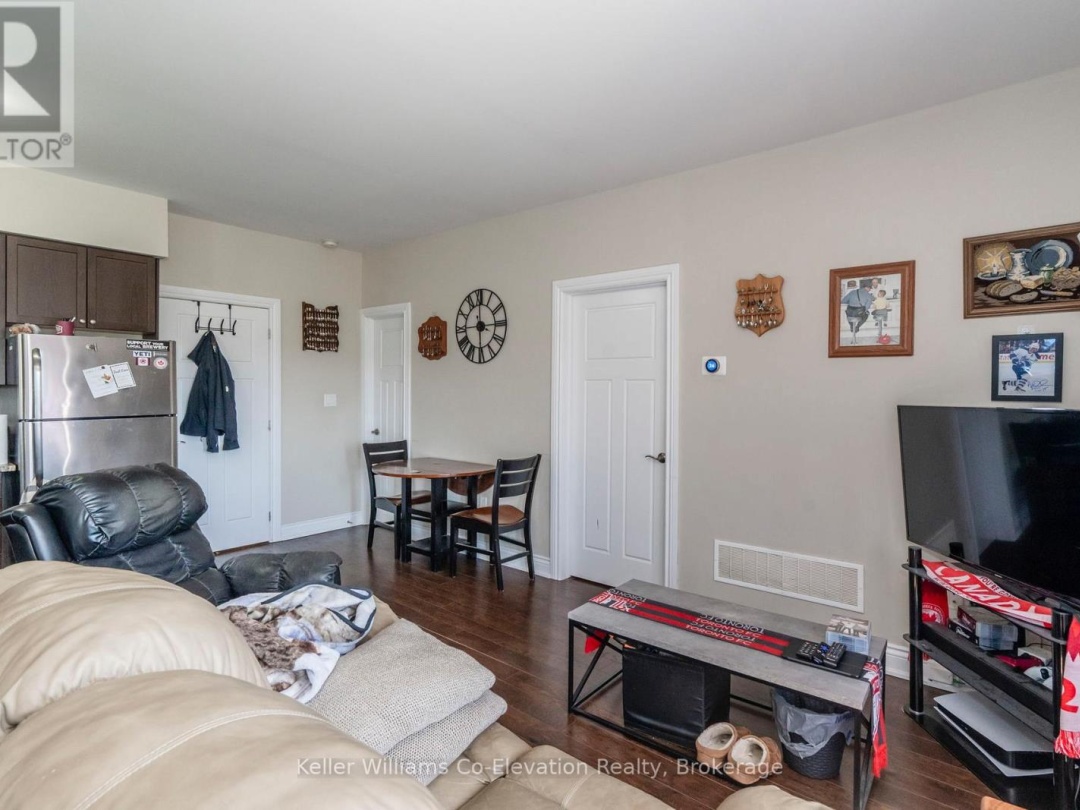 3931 WOOD AVENUE, 