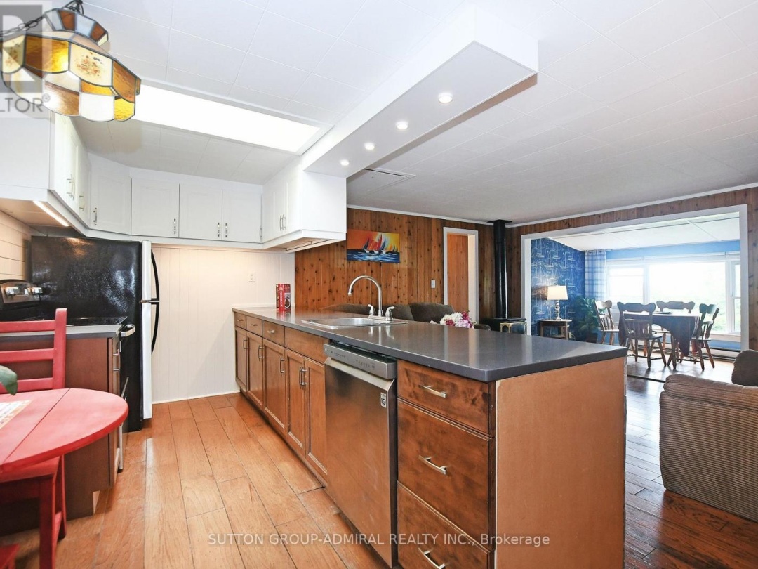 70 ANTIQUARY ROAD, Canal Lake