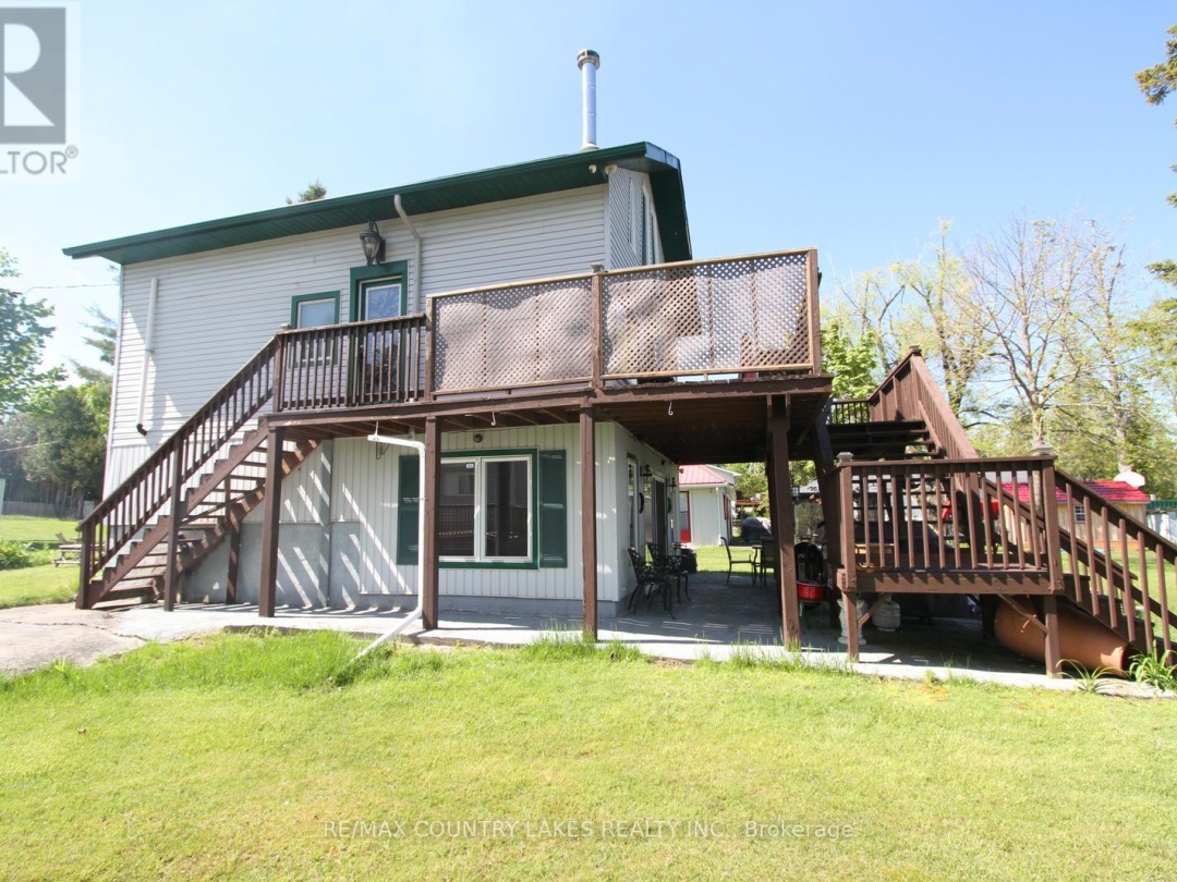 8 Saturn Lane, Mitchell Lake