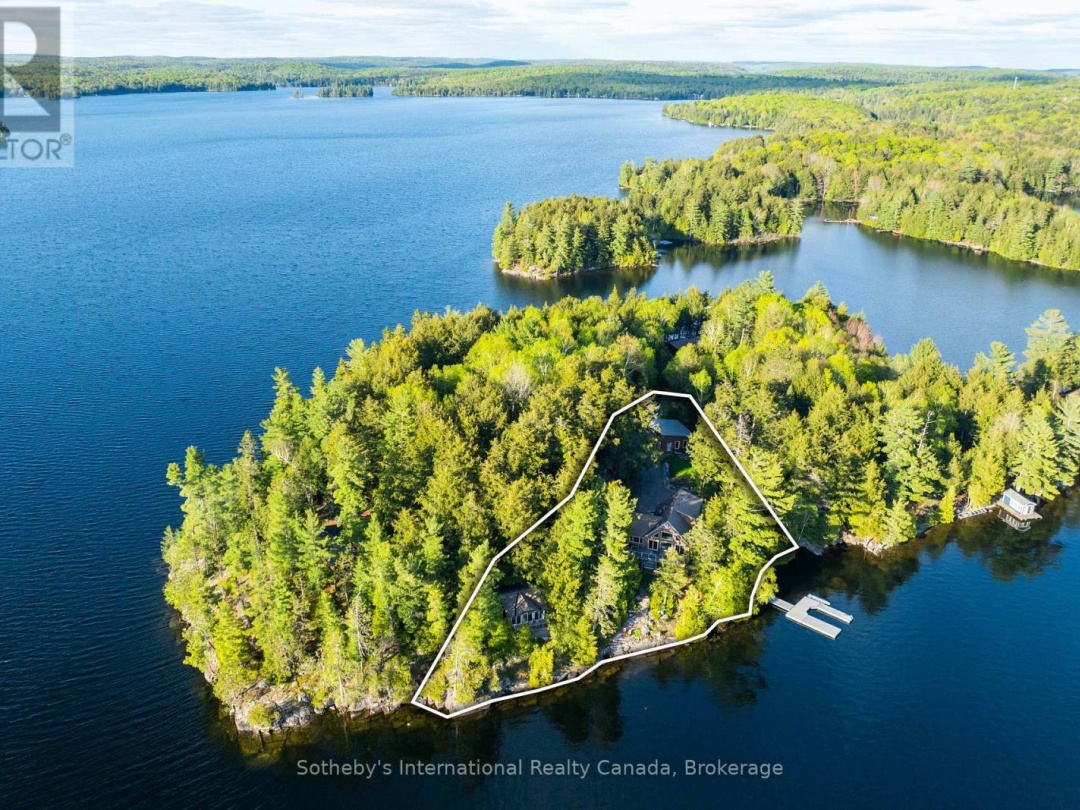 1075 ELMHURST LANE, Kennisis Lake