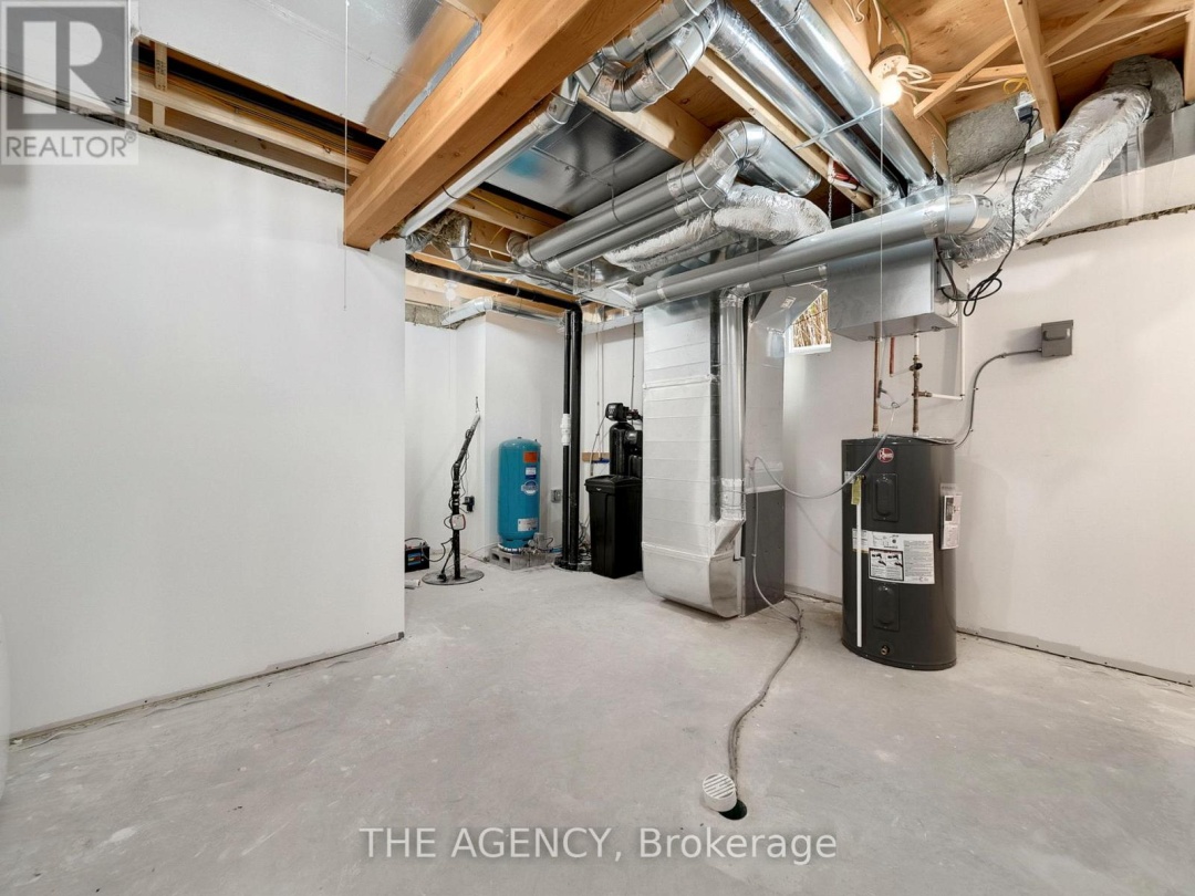 3963 Hilltop Road, Ramara