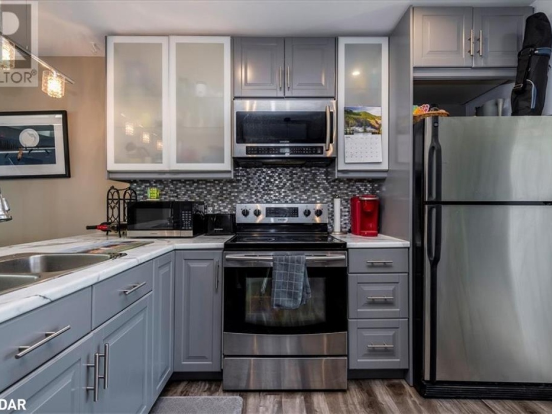 81 Laguna Parkway Parkway Unit# 12, Lake Simcoe