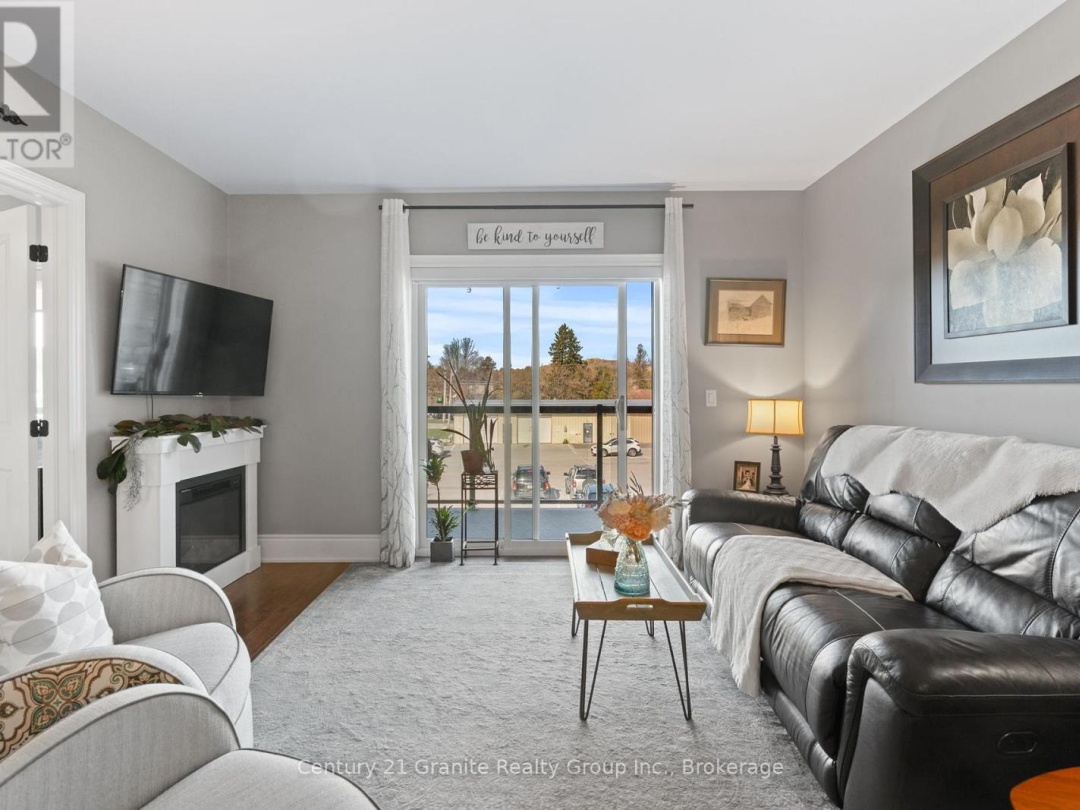 104 - 9 NEWCASTLE STREET, 