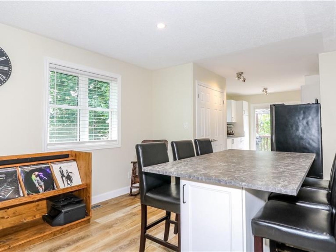 1 MARIPOSA Drive, 
