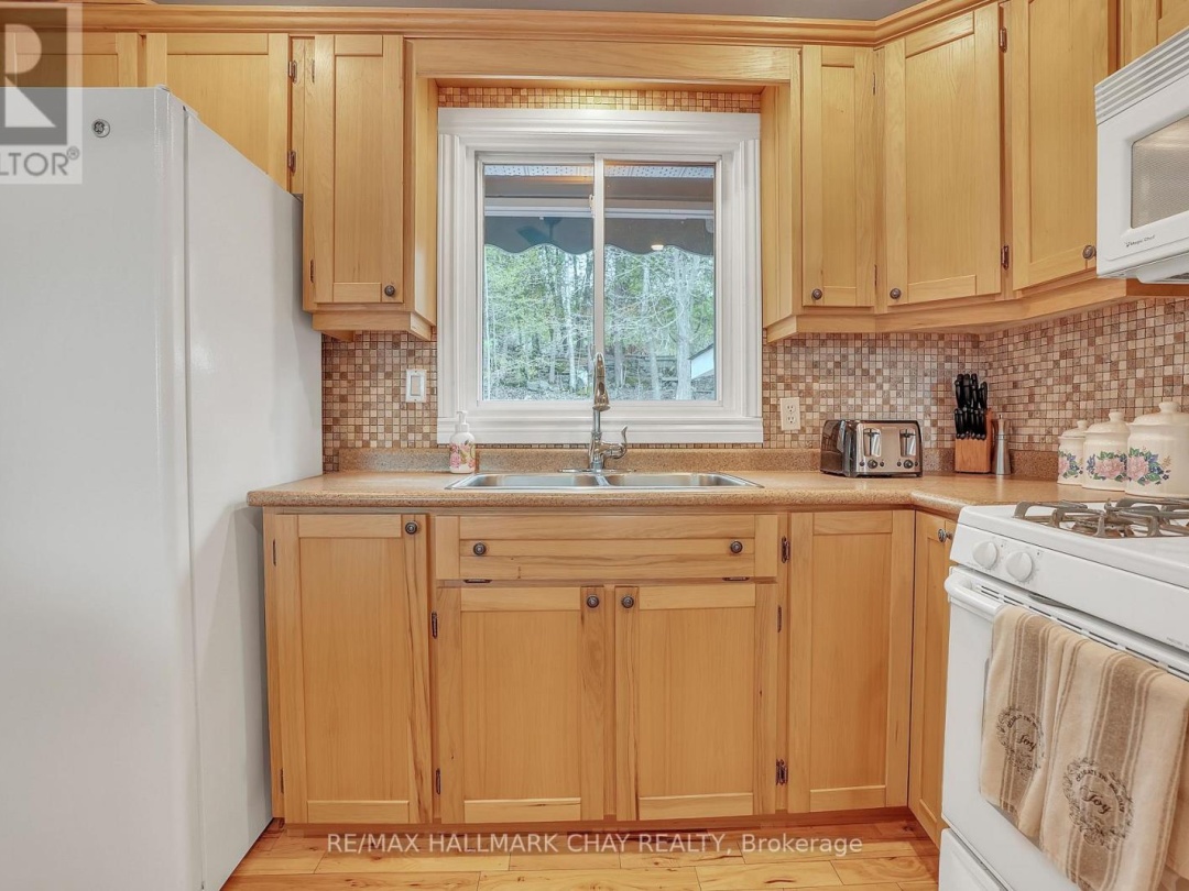 138 Lake Dalrymple Road, Dalrymple Lake