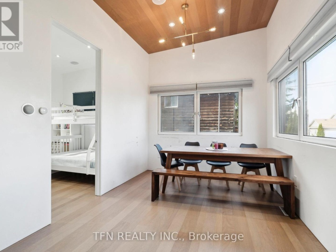 12 Schooner Lane, Tay