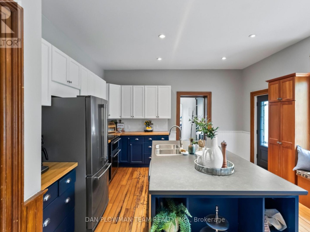 1250 CONCESSION 2 ROAD, 