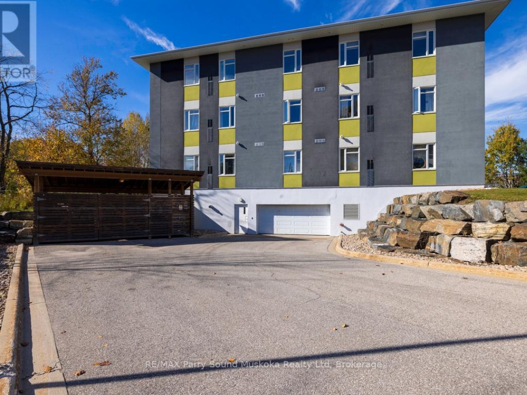 303 - 20D SILVER BIRCH COURT, 