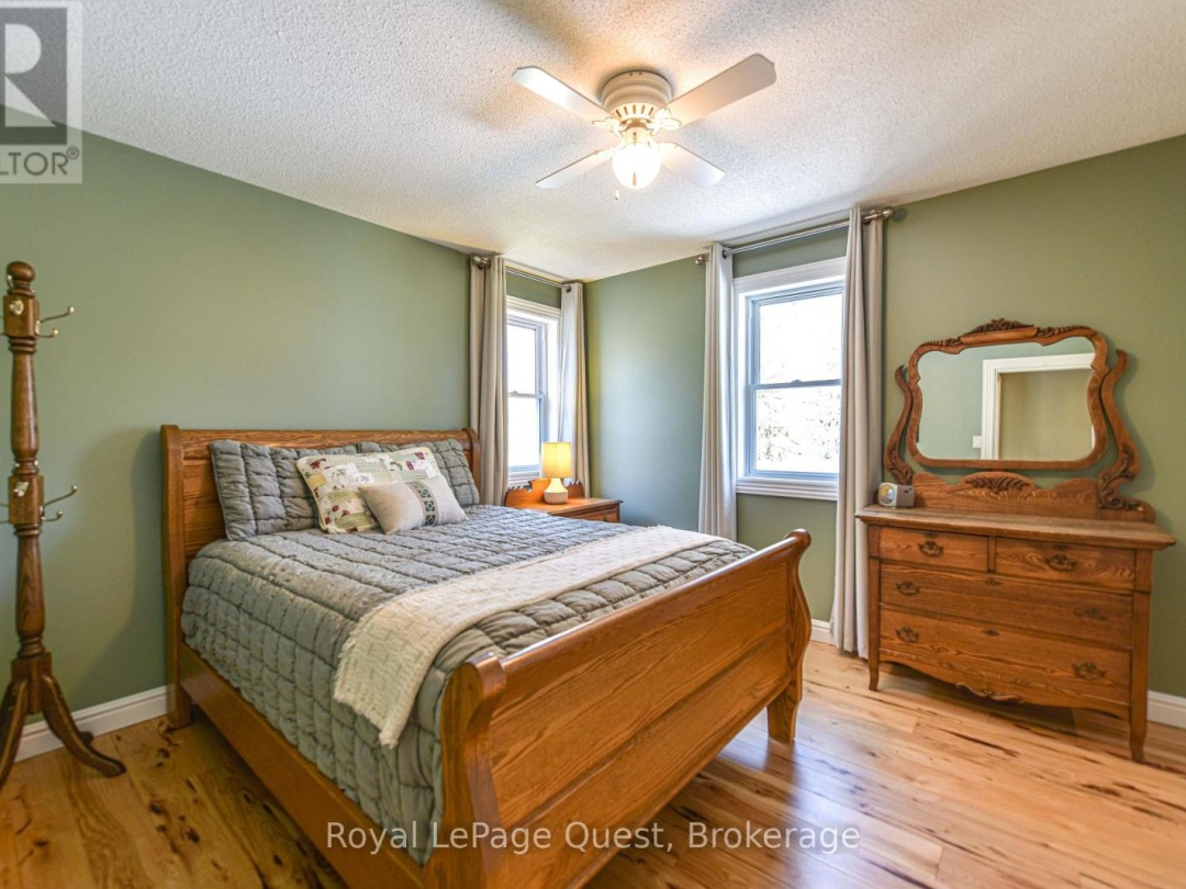 46 Maplewood Parkway, Lake Simcoe