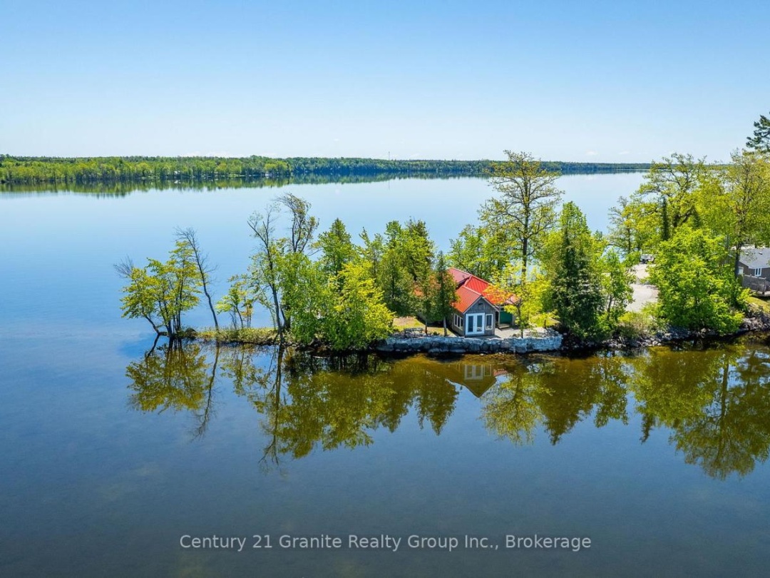 359 Avery Point Road, Dalrymple Lake
