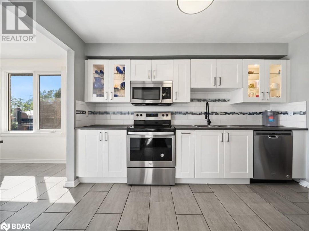 2 CHESTNUT Place, 