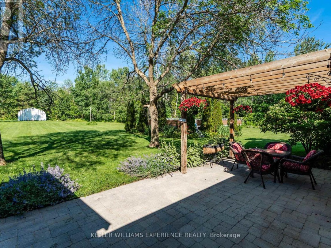 8 THATCHER PLACE, 