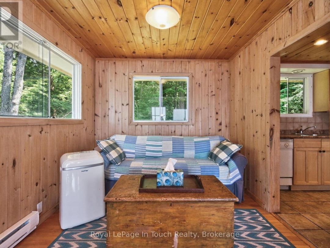 2 IS 270 GEORGIAN BAY ISLAND, 