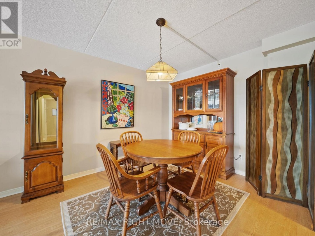 204 - 54 FITTONS ROAD W, 