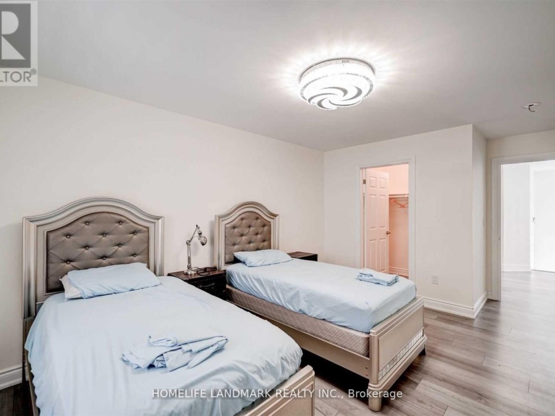 5 Rosy Beach Court, St John Lake