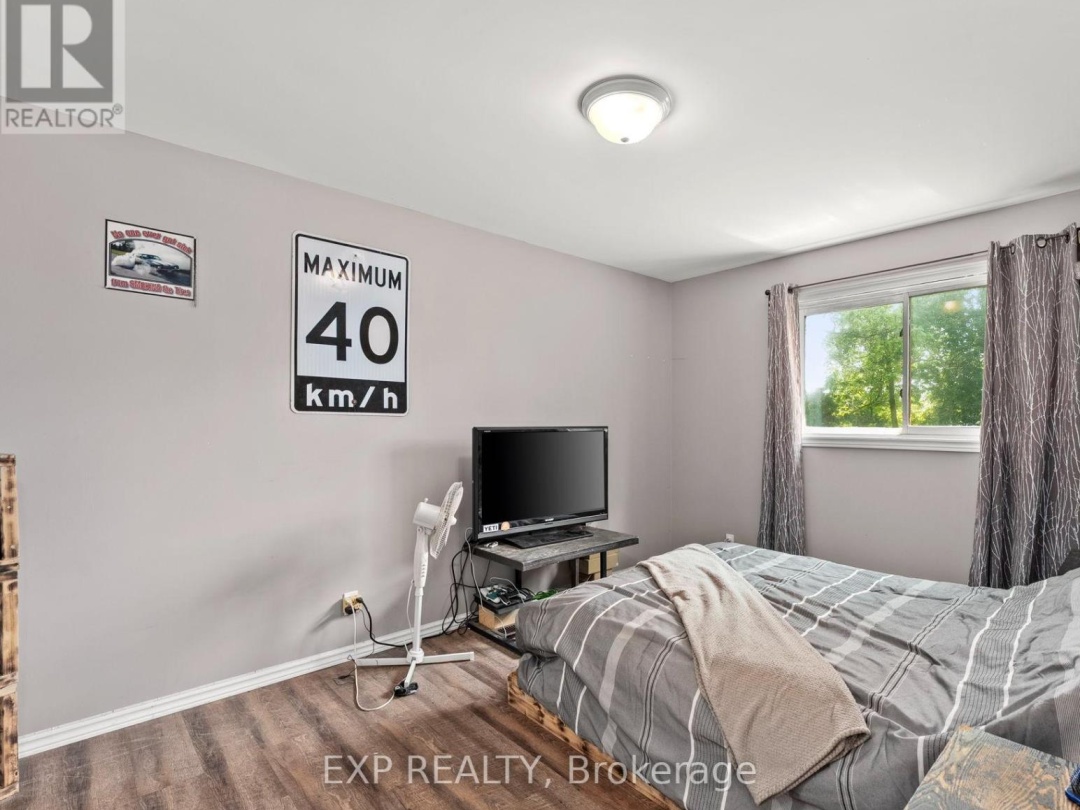 24115 THORAH PARK BOULEVARD, 