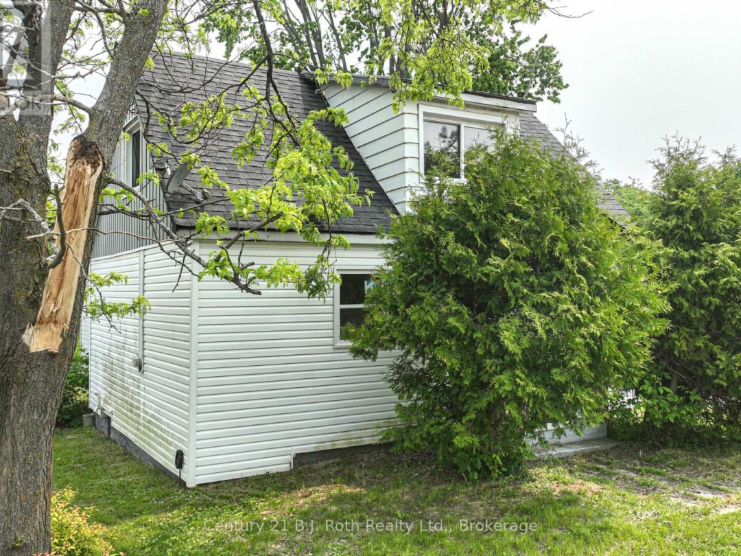 382 WEST STREET N, 