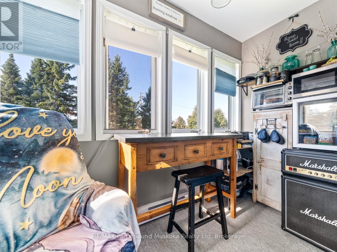 18 GEORGIAN BAY AVENUE, 