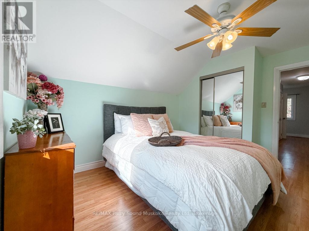 1862 DIVISION ROAD W, 