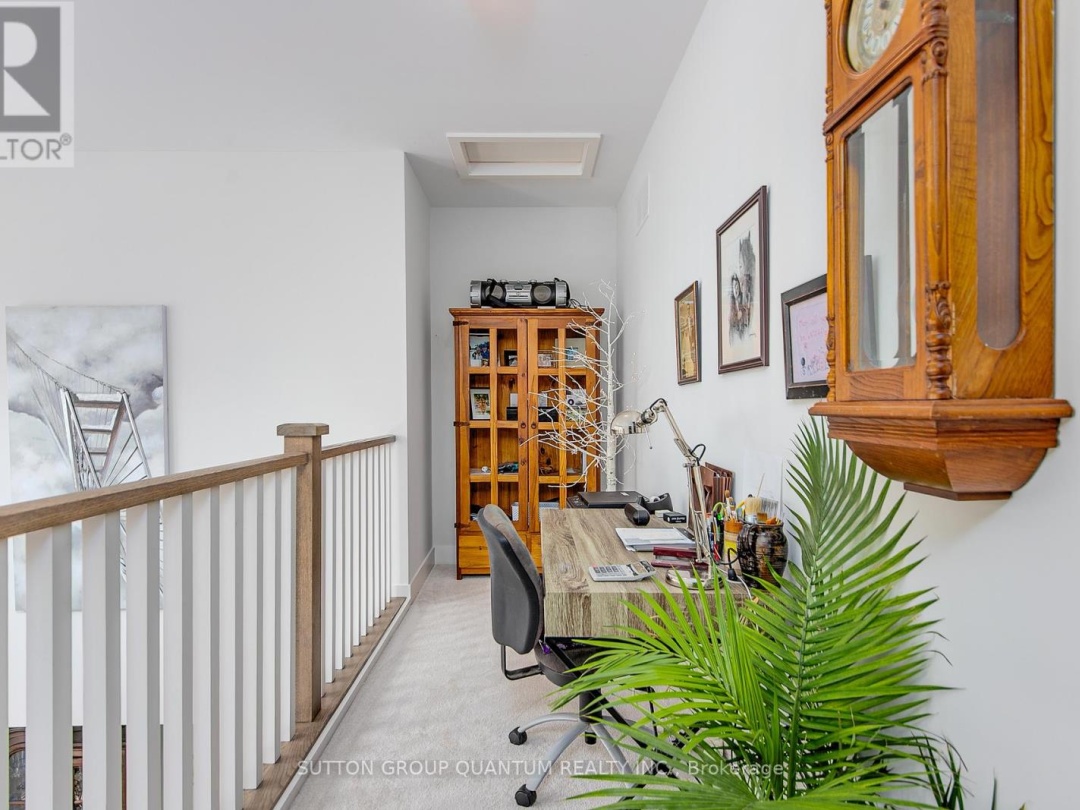 35 RUBY CRESCENT, Lake Simcoe