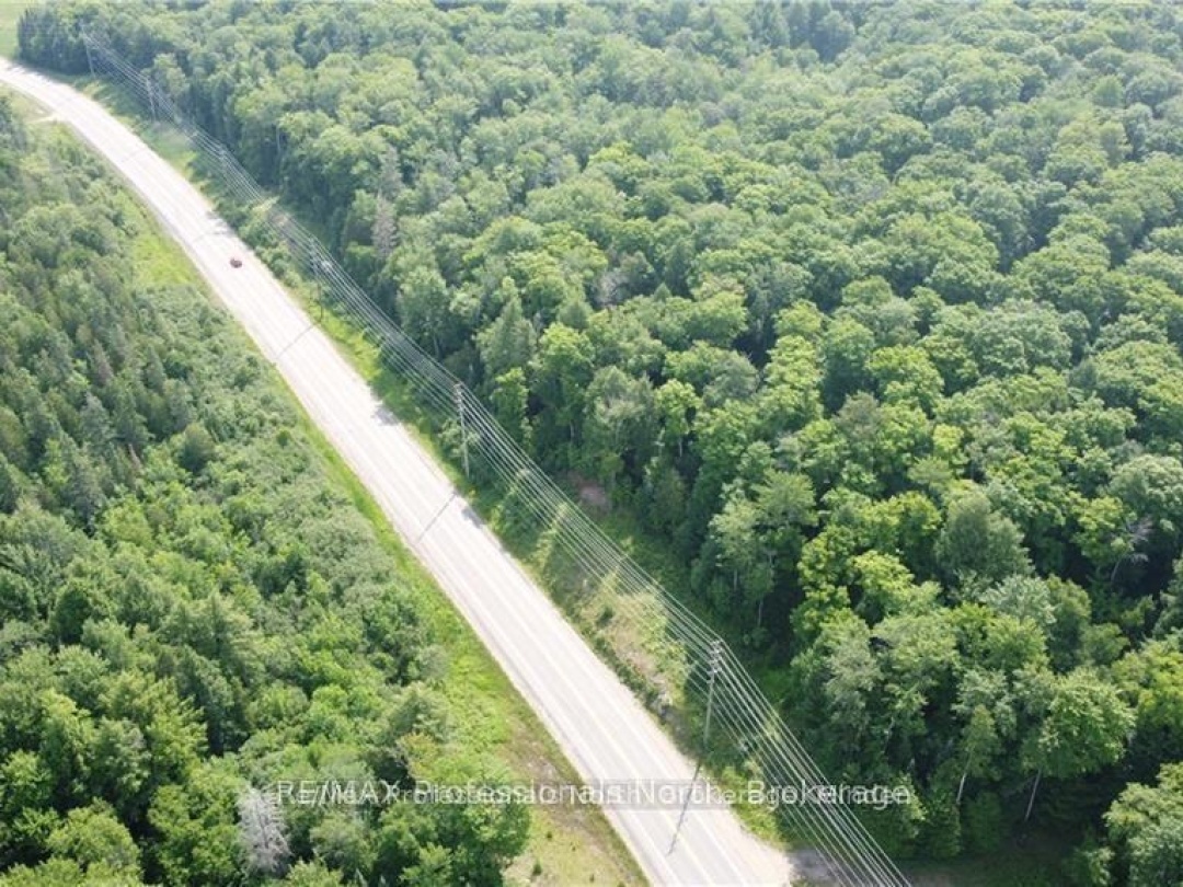 3944 County Road 21 Highway, Minden Hills