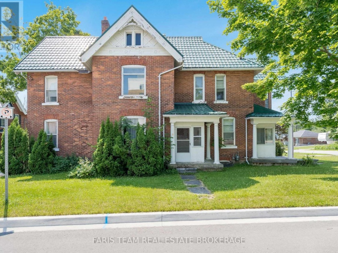 9 BORLAND STREET E, 