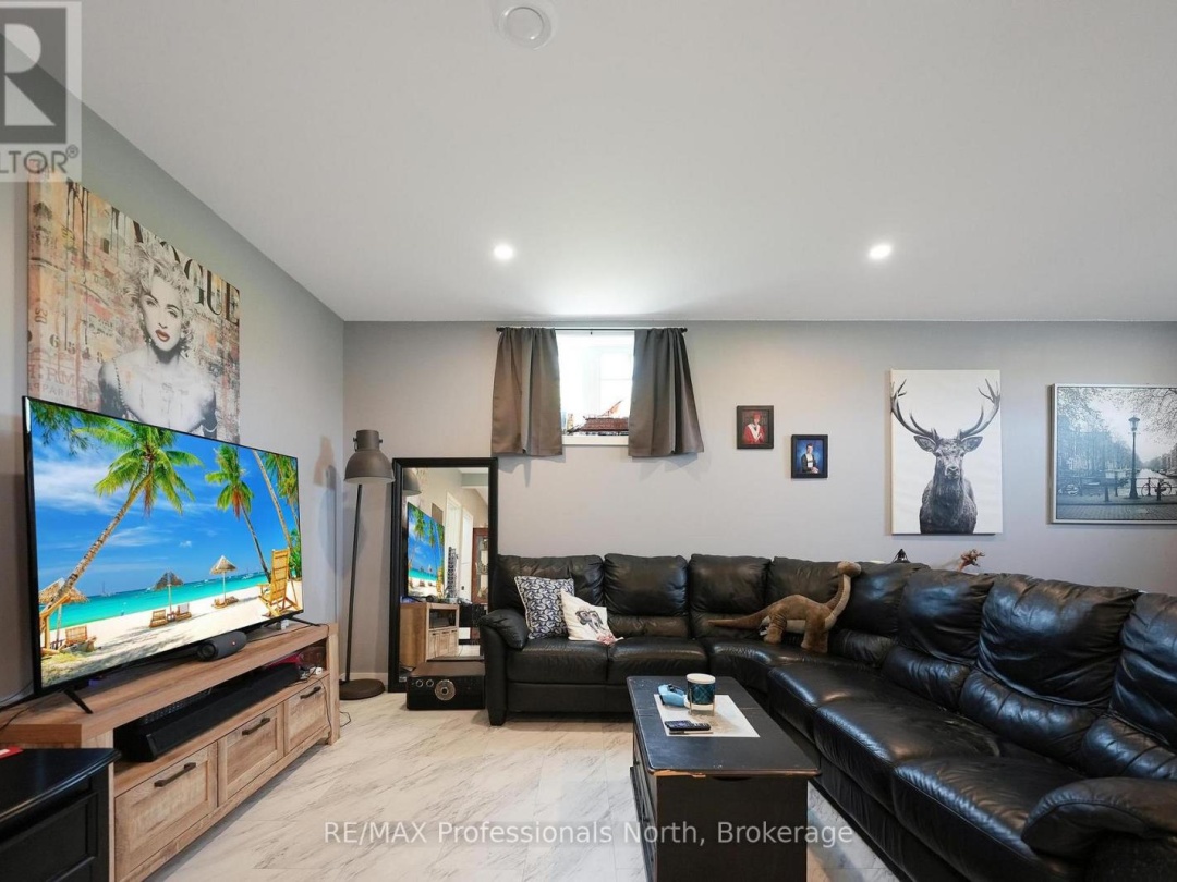 64 WINDOVER DRIVE, 