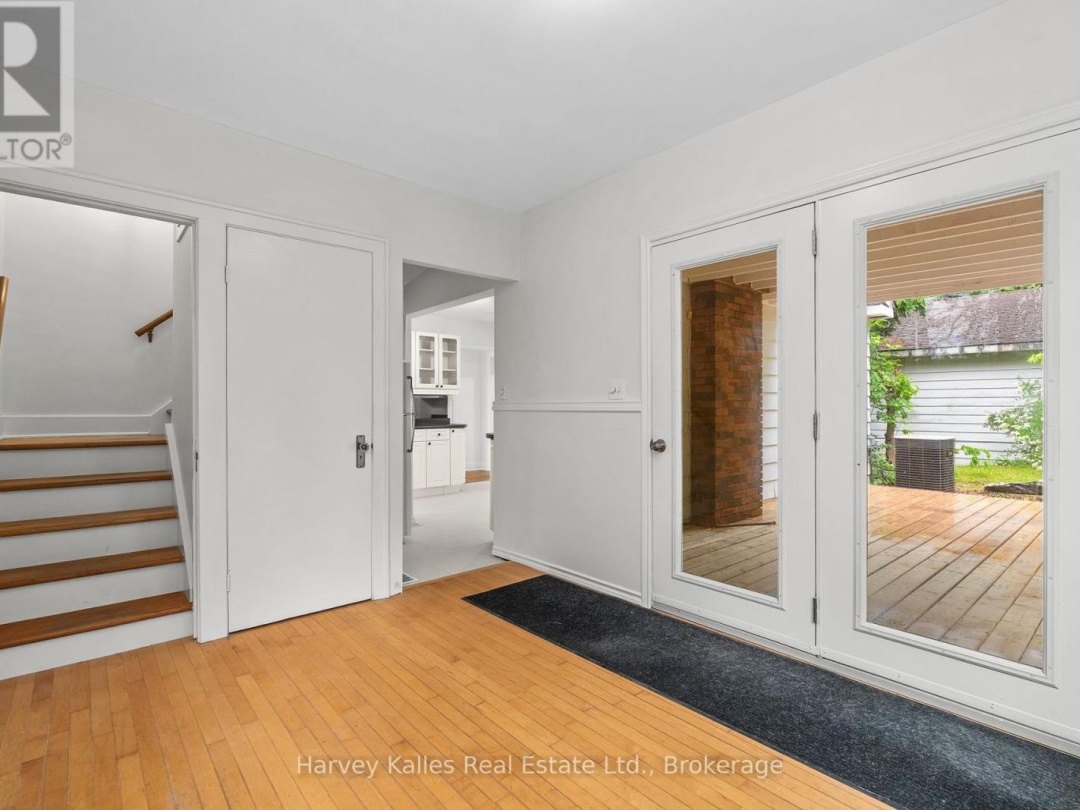 16 MANOMINEE STREET, 