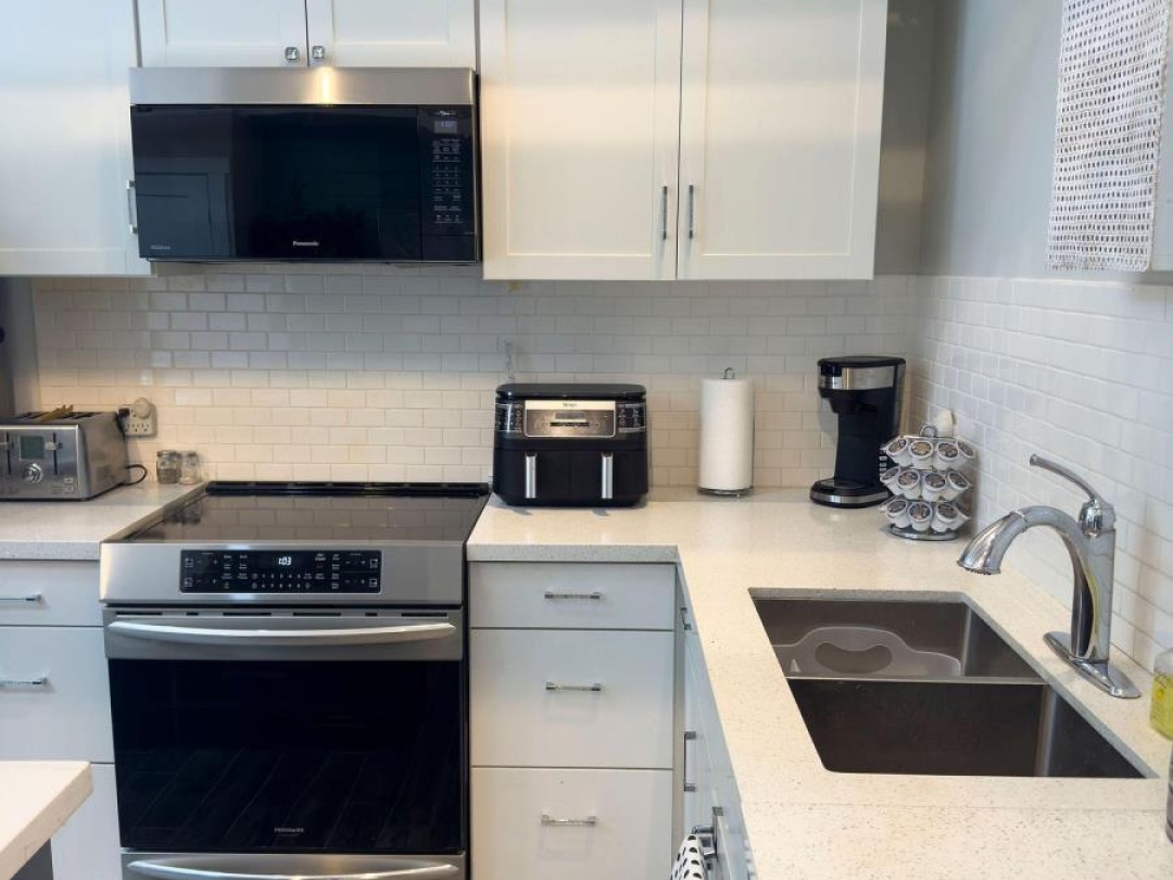 Unit 2 3 Paradise Boulevard, Lake Simcoe