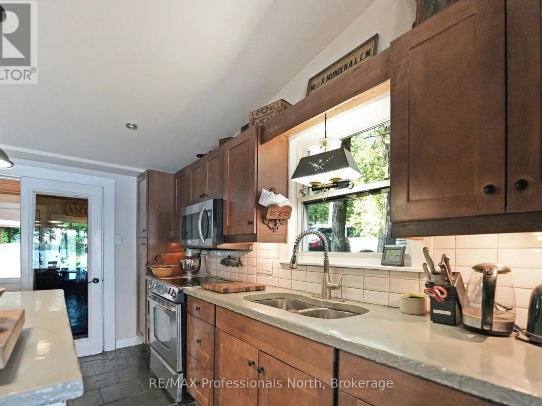 61 FR 327A ROAD, 