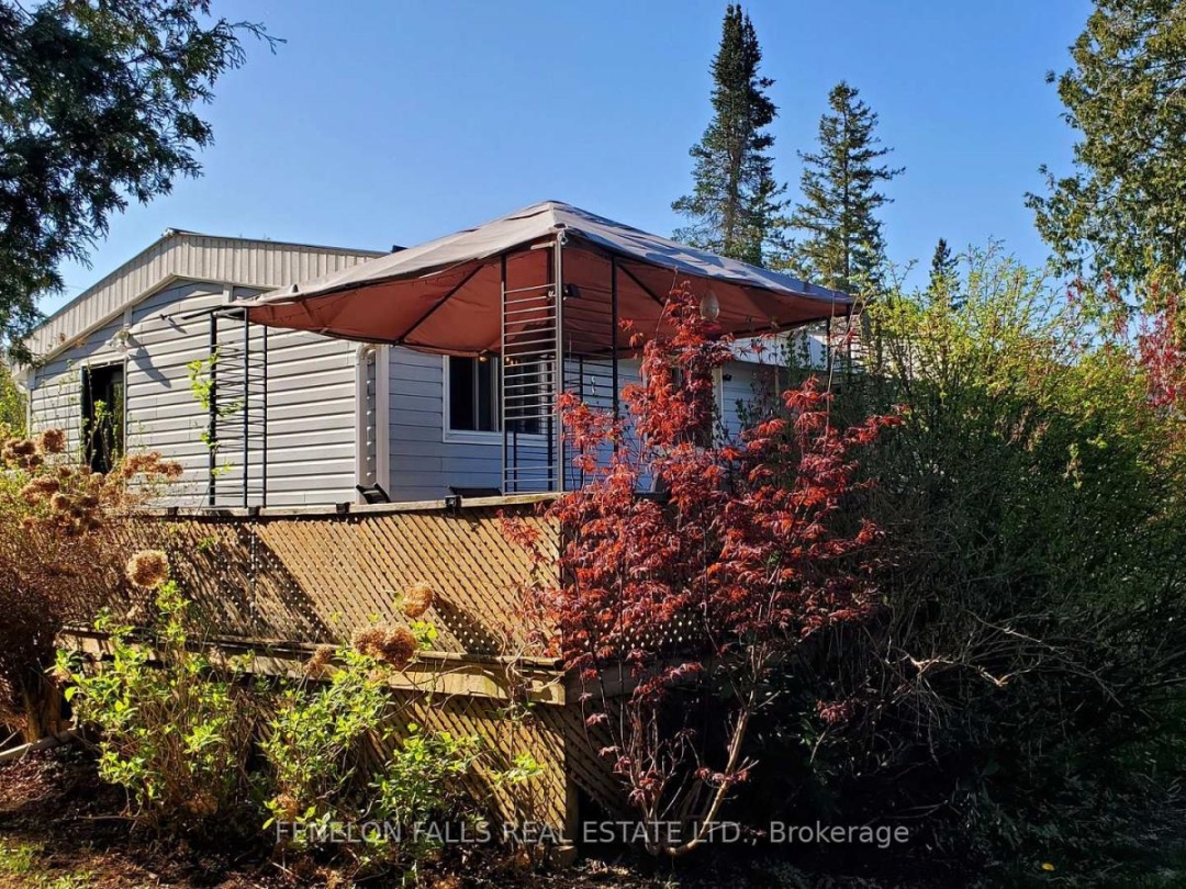 105 Cedarplank Road, Burnt Lake