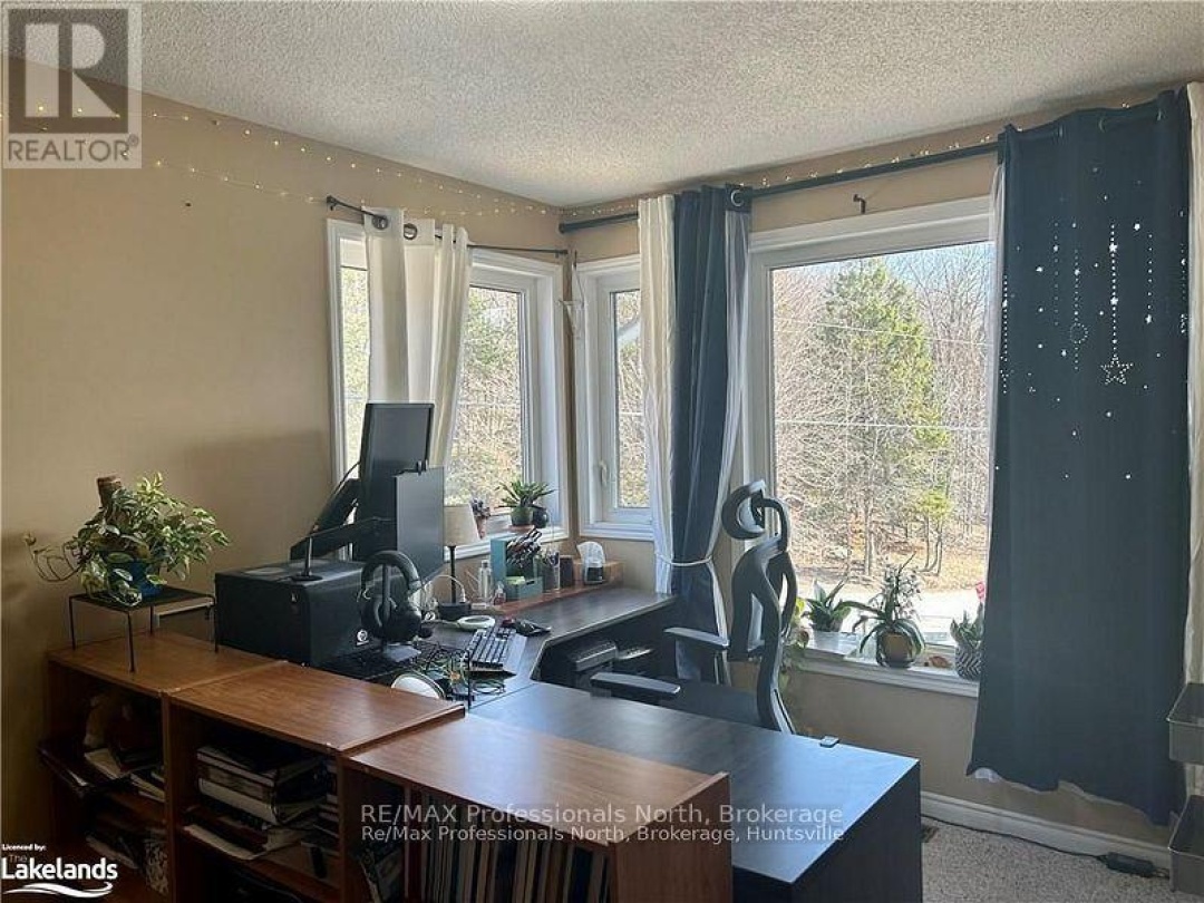 20 1591 Hidden Valley Road, Peninsula Lake